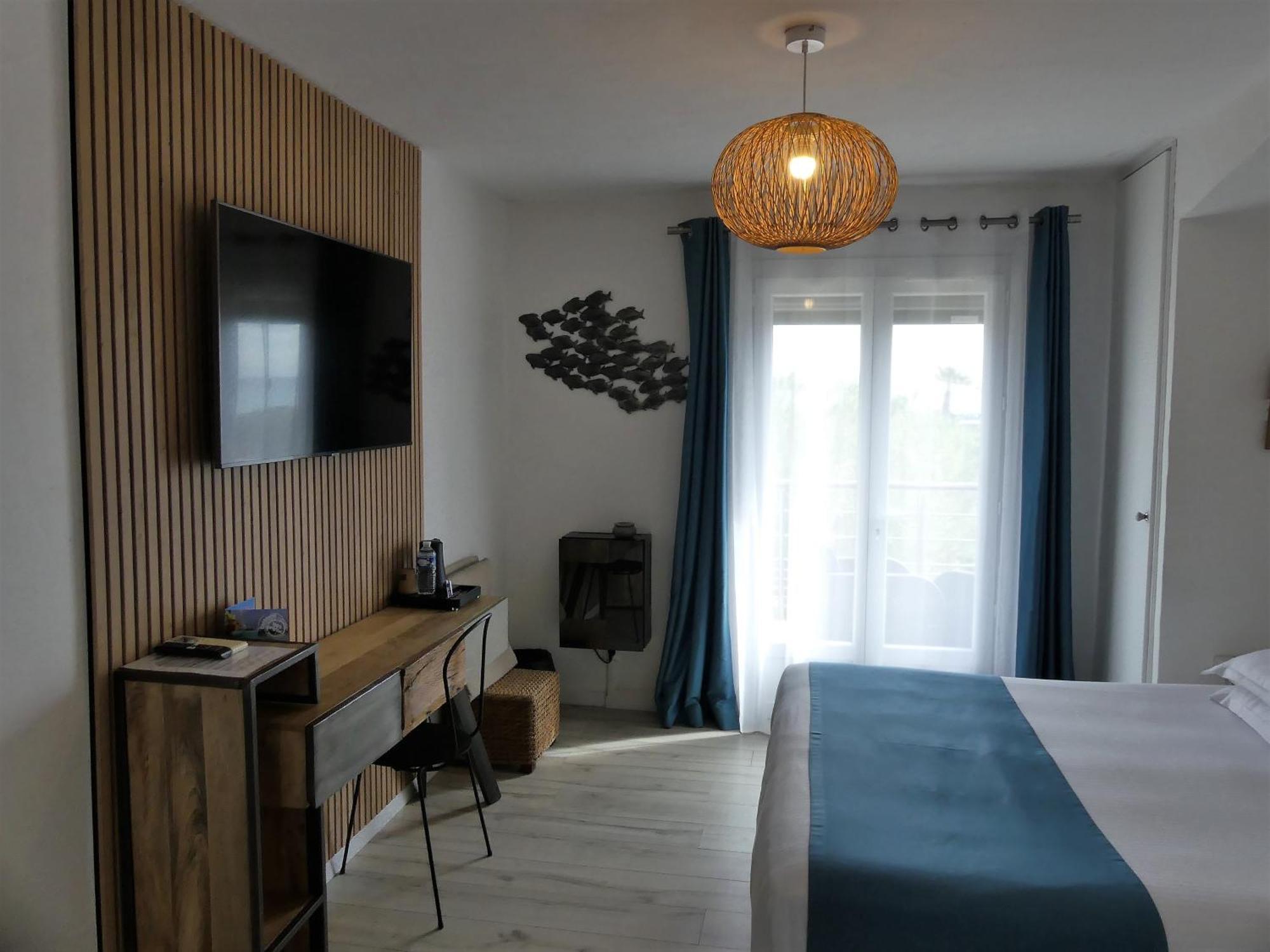 Hotel De La Vierge Noire Sainte-Maxime Zewnętrze zdjęcie